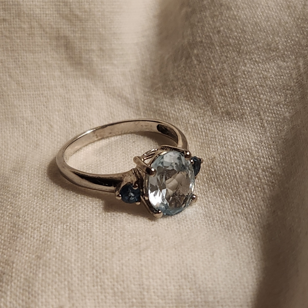 Karis Size 8 Aquamarine Ring